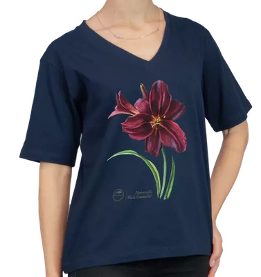 Black Emanuelle daylilies — premium  t-shirt