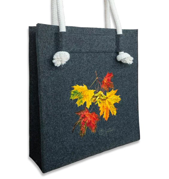 Norway maple — felt bag