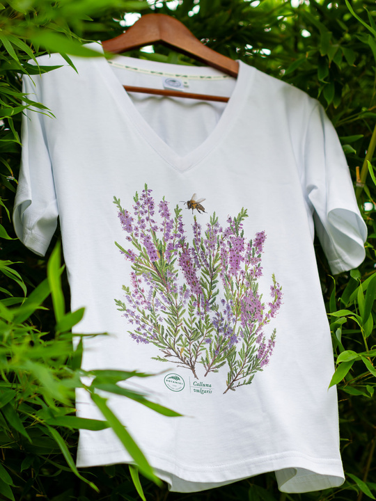 Common heather — premium  t-shirt