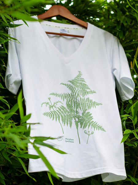 Eagle fern — premium  t-shirt