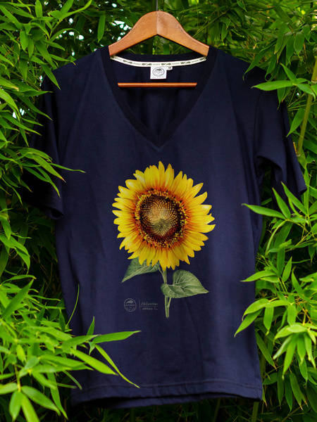 Common sunflower — premium  t-shirt