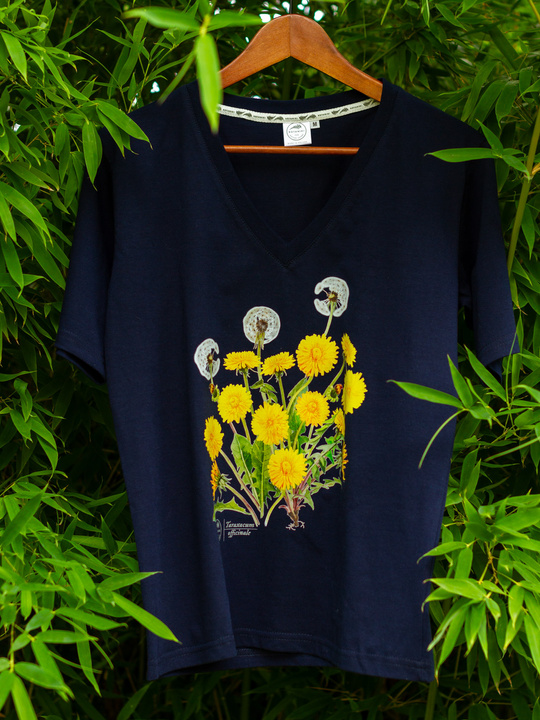Dandelion — premium t-shirt