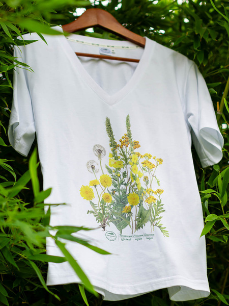 Golden herbs — premium  t-shirt