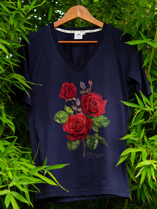 Rose 'Crimson Bouquet' — premium  t-shirt