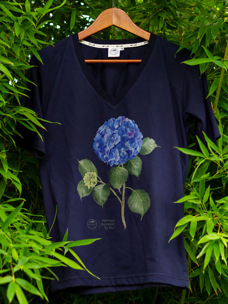 Hydrangea 'Jip Blue' — premium  t-shirt