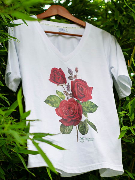 Rose 'Crimson Bouquet' — premium  t-shirt