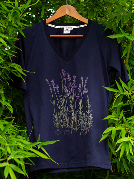 Lavender 'Hidcote' — premium  t-shirt